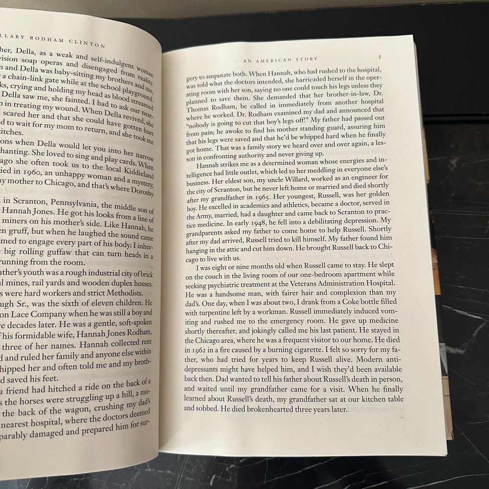 LIVING HISTORY HILLARY RODHAM CLINTON BIOGRAPHY HARDCOVER BOOK - Picture 6 of 7